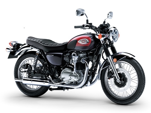 W800 har en stor appell til en bred gruppe motorsyklister. En
letthåndterlig sykkel bygget av høyt kvalifiserte og erfarne
fagarbeidere (kodawari). W800 har utseende og følelse tro
mot den originale W fra 60-tallet.